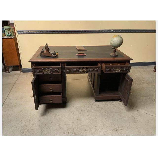 Antique Neo-Renaissance Desk in Oak, 1880 For Sale - Image 11 of 18