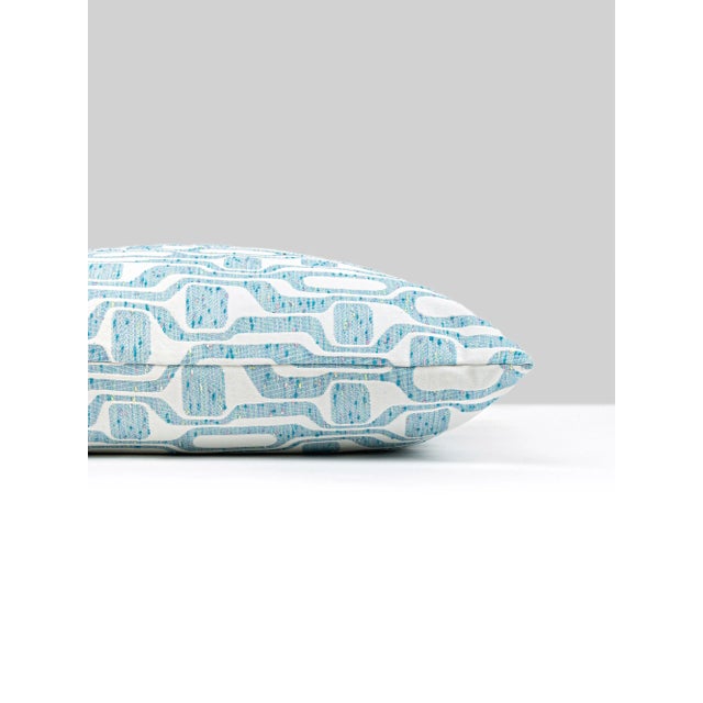 This happy and chic cotton blend takes inspiration from iconic 60s style. Offered in 6 mod-like hues, Telly makes a...