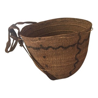Vintage Large Yanomami Tribal Gathering Basket For Sale
