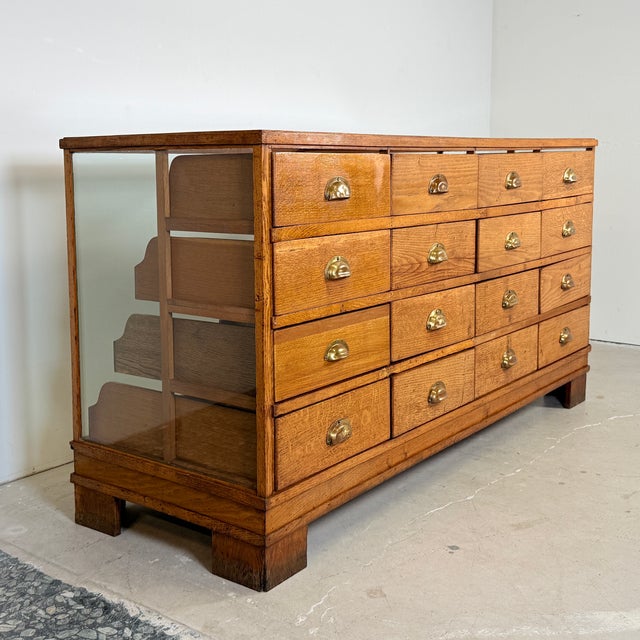 Oak and Glass Haberdashery Showcase Counter with 16 Drawers, 1940s For Sale - Image 6 of 16