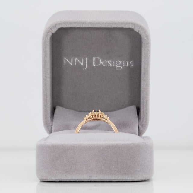 Alexandrite Ring With Earth-Mined Diamond Accents in Solid 14k Gold, 5x3.5mm For Sale - Image 4 of 12
