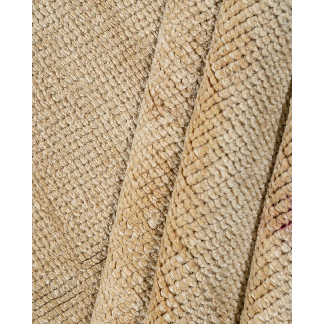 Oushak's are known for their soft palettes combined with eccentric drawing. Oushak in western Turkey has the longest...