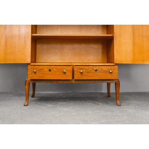 Art Nouveau Linen Cabinet in Oak For Sale - Image 11 of 18