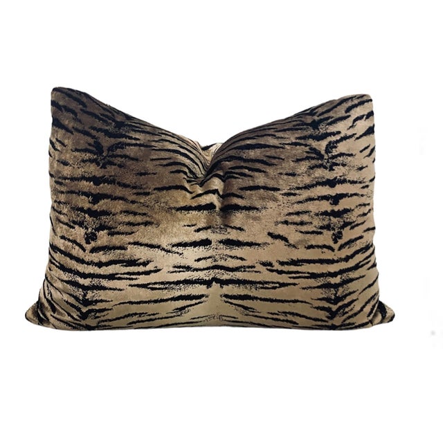 Classic tiger pillows made from Italian Velour Velvet. With a silky, super soft feel, this fabric is divine! Elegant yet...
