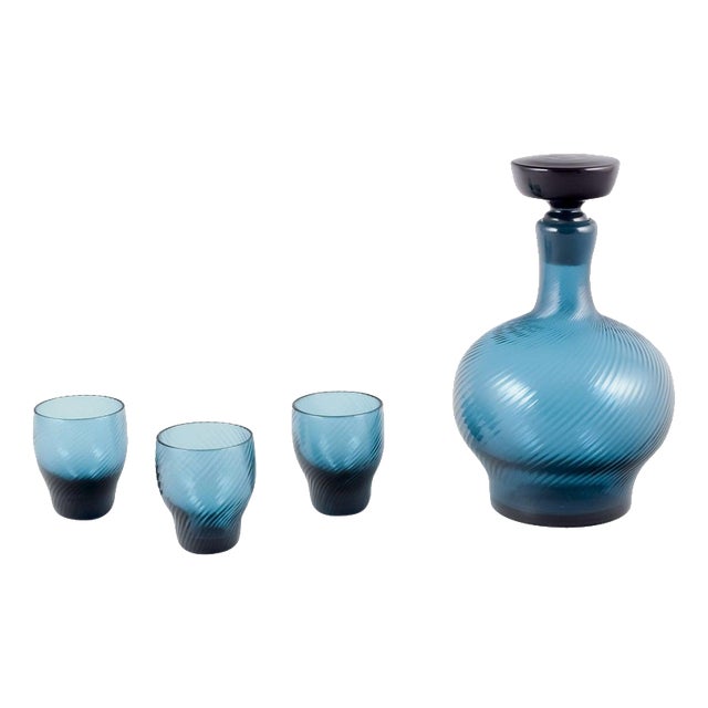 Swedish Glass Carafe with Cups by Signe Persson-Melin, 1970s, Set of 4 For Sale