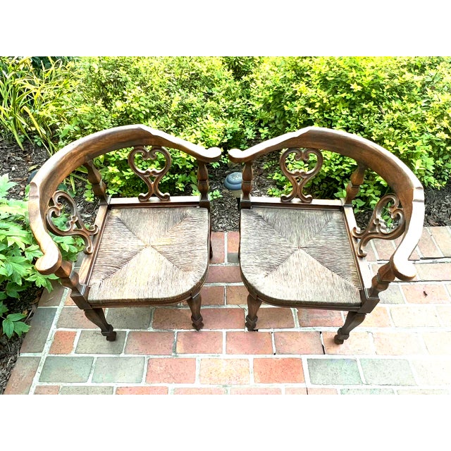 American Mid 20th Century Pair of Rustic Colonial Style Carved Oak Corner Chairs For Sale - Image 3 of 11