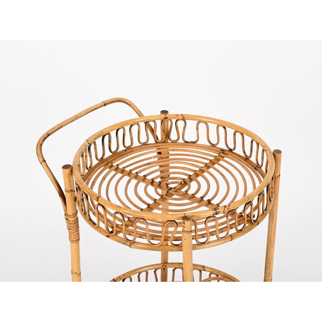 French Riviera Round Serving Bar Cart in Rattan and Wicker, Italy, 1960s For Sale - Image 6 of 11