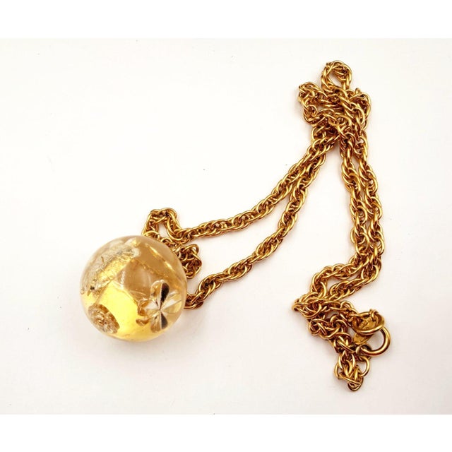Contemporary Chanel Vintage Gold Plated CC Bag Tortoise Motif Large Ball Pendant Necklace For Sale - Image 3 of 7