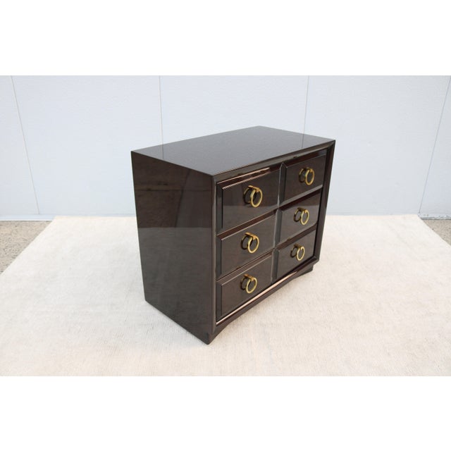 Widdicomb 1960s t.h. Robsjohn Gibbings for Widdicomb Three Drawers Mahogany Dresser Chest For Sale - Image 4 of 12