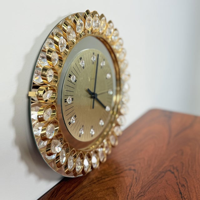 1970s Hollywood Regency Gold and Crystal Clock from Junghans, 1970s For Sale - Image 5 of 11