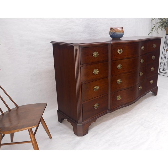 Mahogany Federal Bow Front 12 Drawers Dresser MINT For Sale - Image 11 of 13