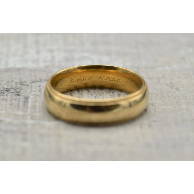 The Hammamet: Men's 14K Yellow Gold Classic Men's Wedding Band For Sale - Image 4 of 5