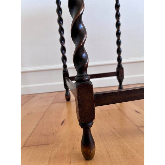 Wood Vintage Set of 3 Barley Twist Walnut Nesting Side Tables, English 1940s For Sale - Image 7 of 15