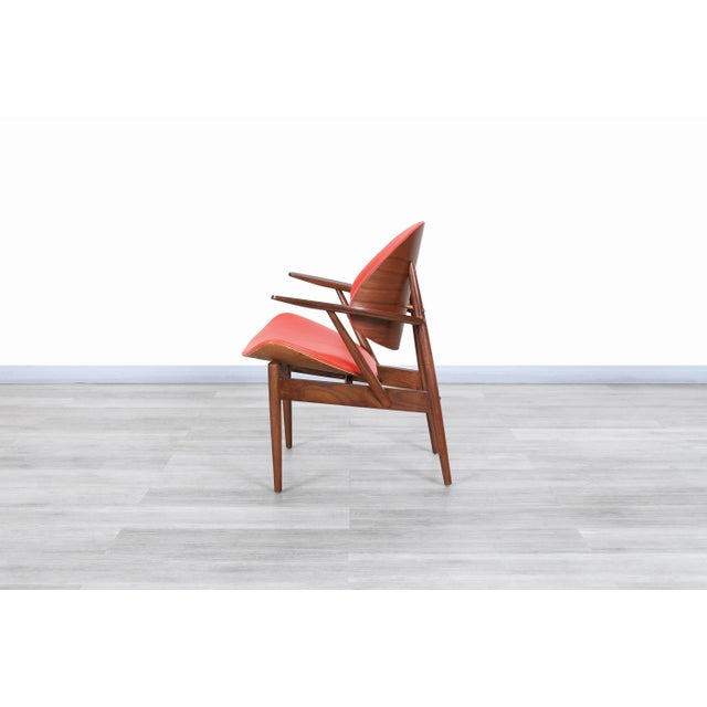 Mid-Century Leather "Clam Shell" Armchair by Seymour J. Wiener for Kodawood For Sale In Los Angeles - Image 6 of 12