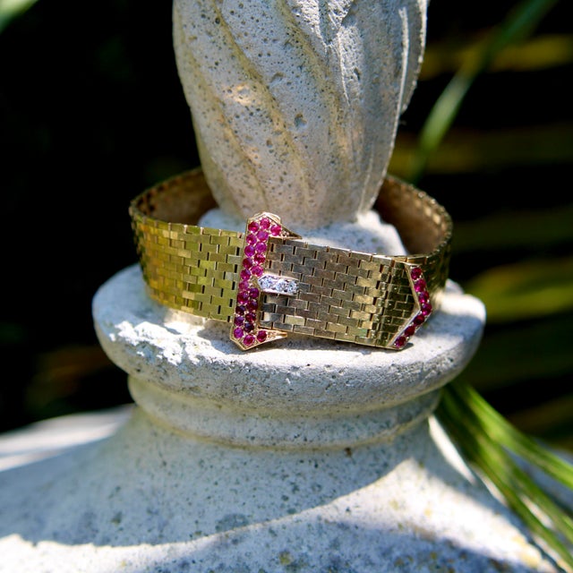 1940s Retro 14k Gold Ruby and Diamond Buckle Bracelet With Brick Link For Sale - Image 12 of 13