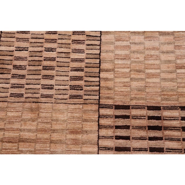 Bohemian Gabbeh Beige/Tan Wool Rug - 5'10'' X 8'6'' For Sale In New York - Image 6 of 10