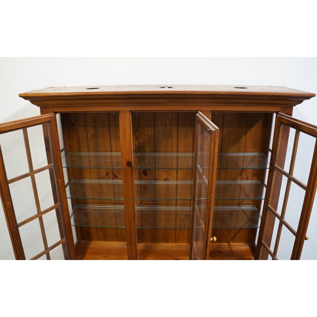 Late 20th Century Ethan Allen Country Craftsman Solid Knotty Pine Early American Country French 62" Buffet W. Lighted Display China Cabinet 19-6326 / 19-6328 For Sale - Image 5 of 15
