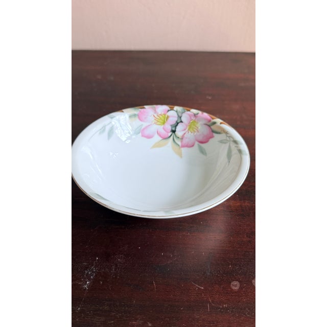 Antique, Early 20th Century Noritake Azalea Porcelain Dessert Bowls, Set of Six For Sale In New York - Image 6 of 8