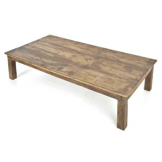 This large coffee table seduces with the authenticity of its manufacture and the simplicity of its lines. Made entirely of...