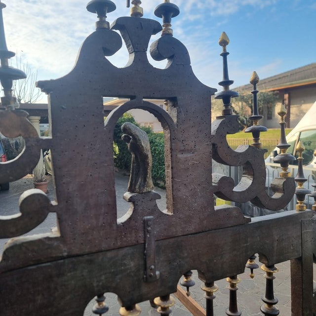 Antique Walnut Bed with Gilding, 1650 For Sale - Image 12 of 17