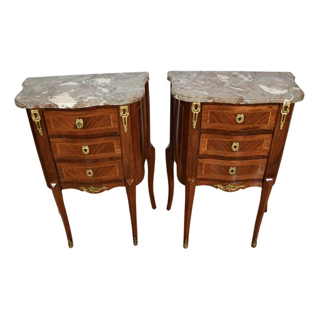1900 Pair French Louis XV Walnut Satinwood Marble Top Nightstands Bedside Tables For Sale