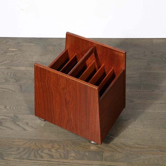 Mid-Century Magazine Rack in Book-Matched Rosewood by Rolf Hesland for Bruskbo For Sale In New York - Image 6 of 12