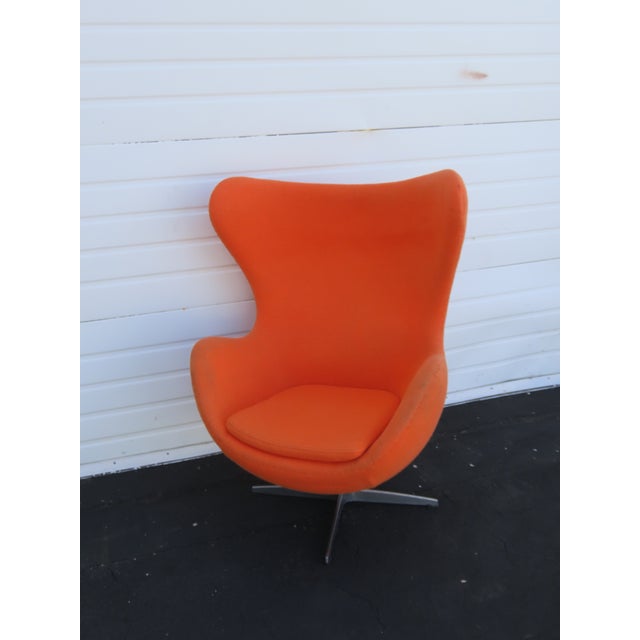 Mid Century Modern Swivel Rocking Orange Egg Chair Fritz Hansen Style 6608 For Sale - Image 10 of 18