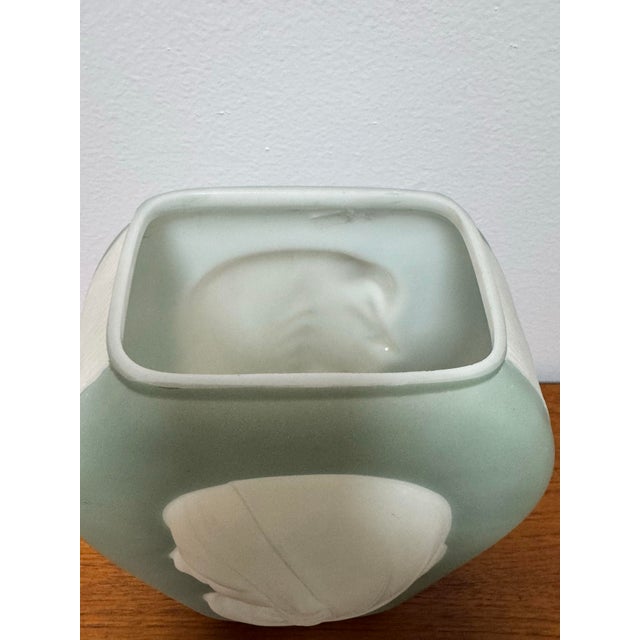 Glass Art Deco Figural Glass Vase With Female Profile, Frosted Green & White Glass, 1930s For Sale - Image 7 of 10