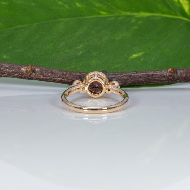 Red 1.4Ct Red Spinel Ring With Pink Sapphire Accents: Solid 14k Gold, Size 6.75 For Sale - Image 8 of 9