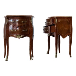 1940s Pair of French Louis XV Style Nightstands With Marble-Tops and Gilt Bronze Mounts For Sale