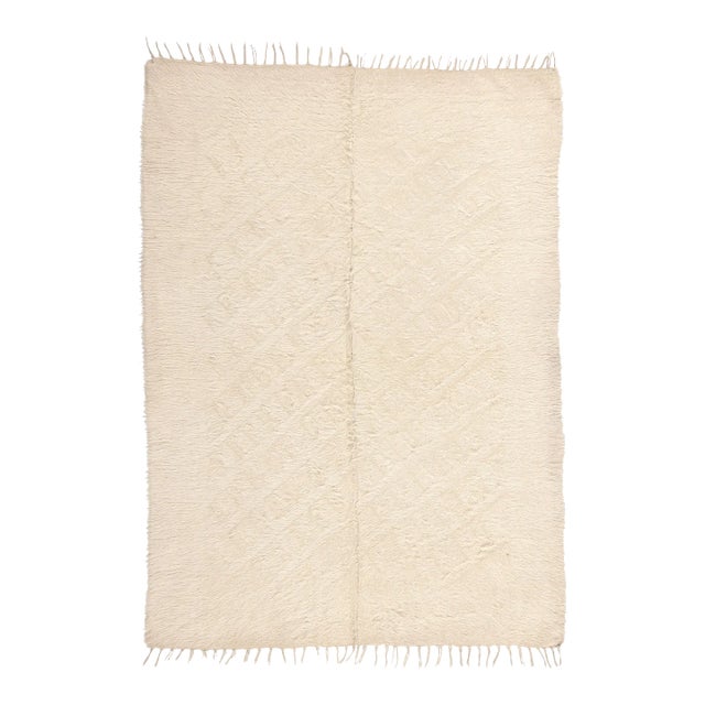 Vintage Turkish Angora Wool Rug - 05'01 X 07'01 For Sale