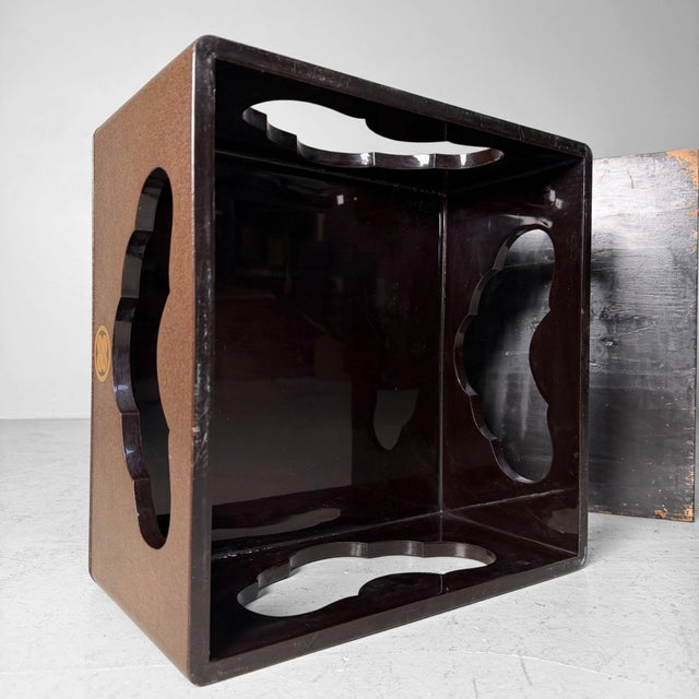 Japanese Lacquered Jubako-Dai Display Stand with Gold Kamon, 1920s For Sale - Image 14 of 16