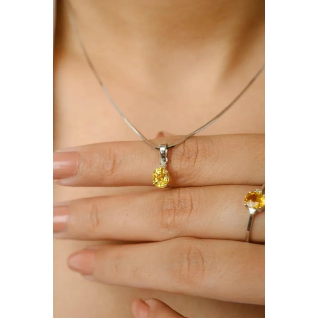 VR Jewels 18k Gold Yellow Sapphire and Diamond Jewelry Set- Thanksgiving Gift for Women For Sale - Image 4 of 16