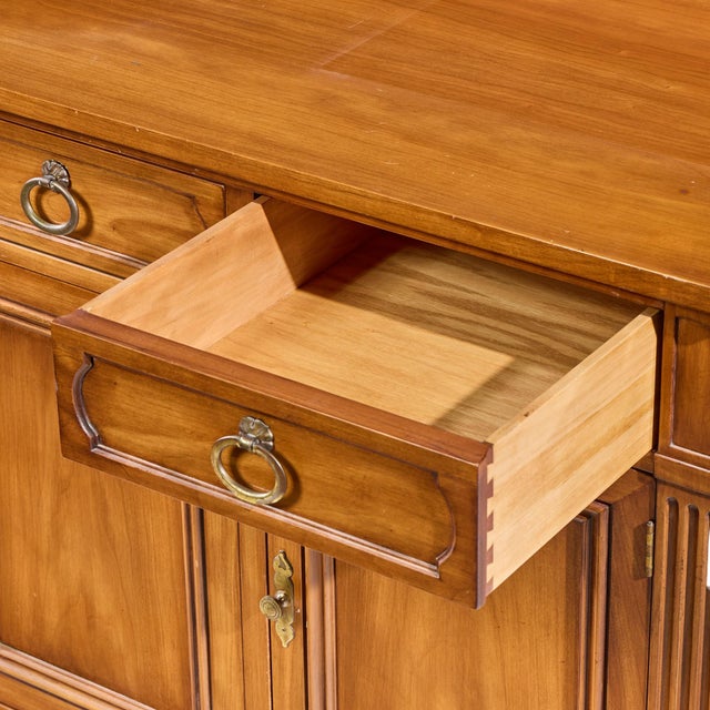 Late 20th Century Kindel Furniture French Regency Fruitwood Breakfront Bookcase Cabinet Credenza For Sale - Image 16 of 18