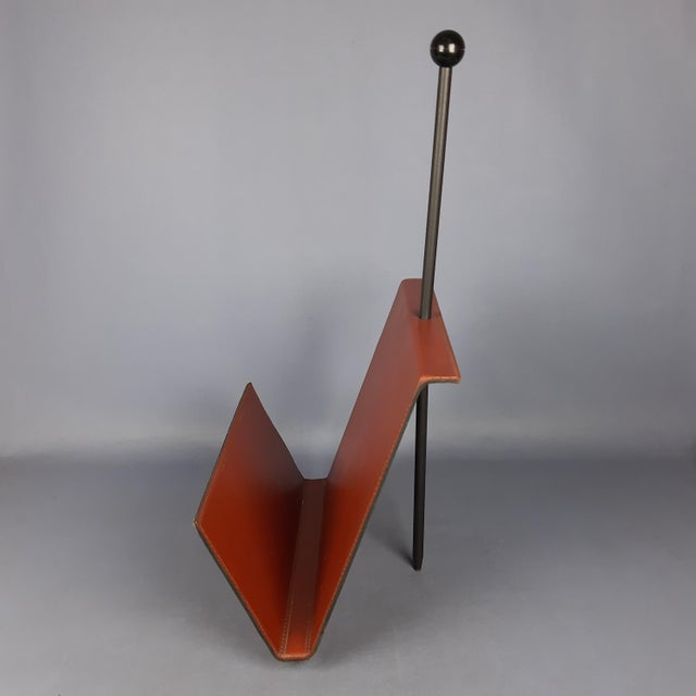 Vintage Italian Magazine Rack in Brown Leather and Metal, 1980s For Sale - Image 4 of 11