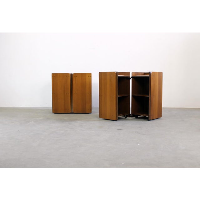 Afra & Tobia Scarpa – Pair of “Artona” Nightstands for Maxalto 1970s Exceptional pair of original Artona bedside tables,...