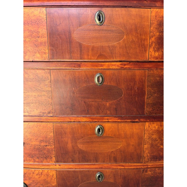 Antique New England Federal Chest of Drawers / Dresser For Sale - Image 11 of 12