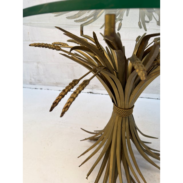 Mid 20th Century Vintage Hollywood Regency Style Gilt Metal Sheaf of Wheat Side Table For Sale - Image 5 of 5