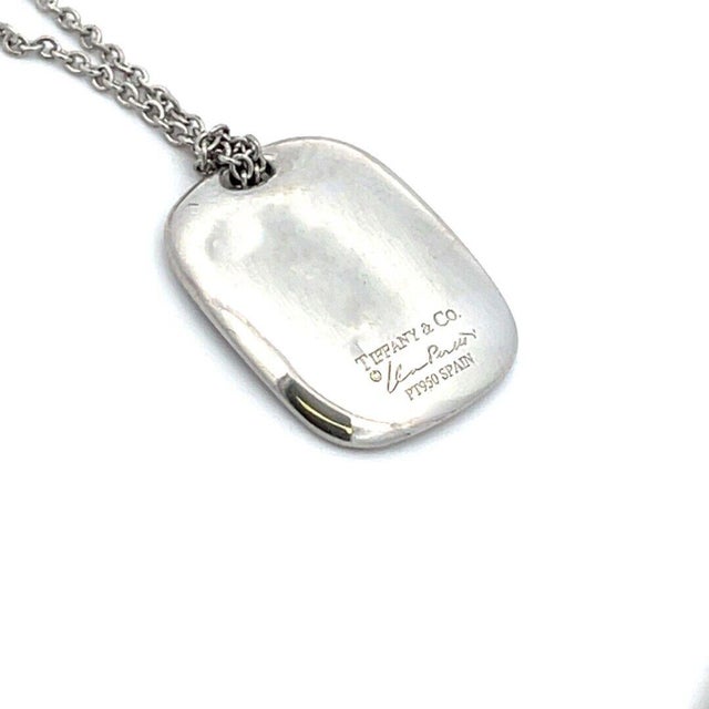 Late 20th Century Tiffany & Co. Peretti Platinum Concave Rectangle Pendant & Chain For Sale - Image 5 of 7