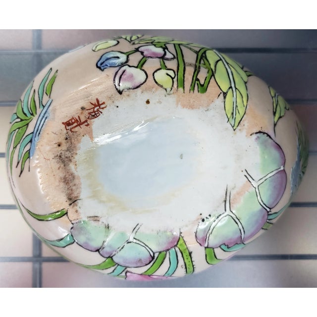 Peach 1980s Chinese Famille Rose Porcelain Peach-Form Offering Box For Sale - Image 8 of 9