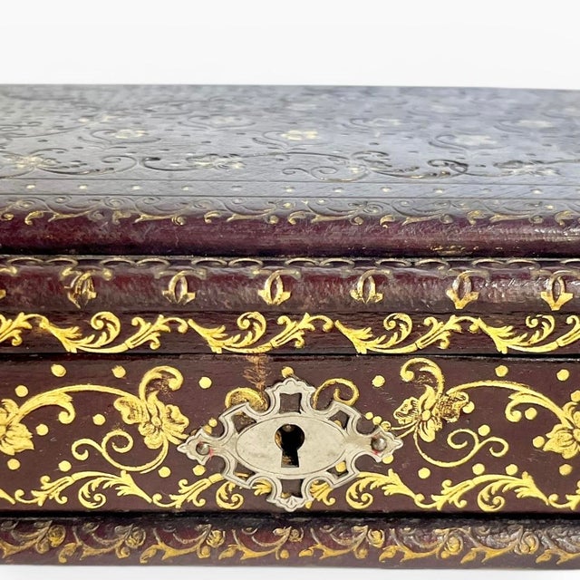Mid 19th Century 19th Century French Napoleon III Hand-Tooled Gilt Leather Box For Sale - Image 5 of 16