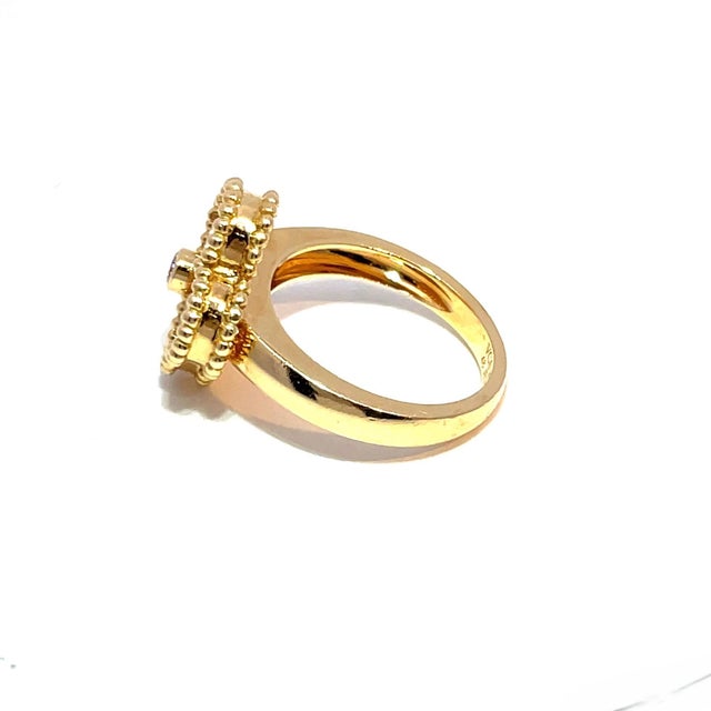 Van Cleef & Arpels Van Cleef & Arpels 18k Yellow Gold Onyx Clover Motif and Diamond Ring, Size 4.5 For Sale - Image 4 of 8