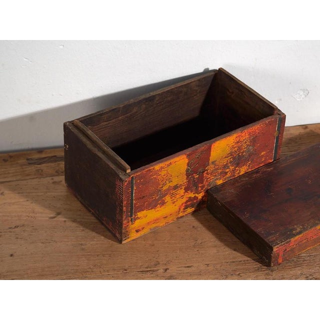 Polychrome antique Chinese box (c.1900) Dimensions: Length: 36 cm Depth: 19 cm Height: 20 cm Style: Qing Dynasty Materials...