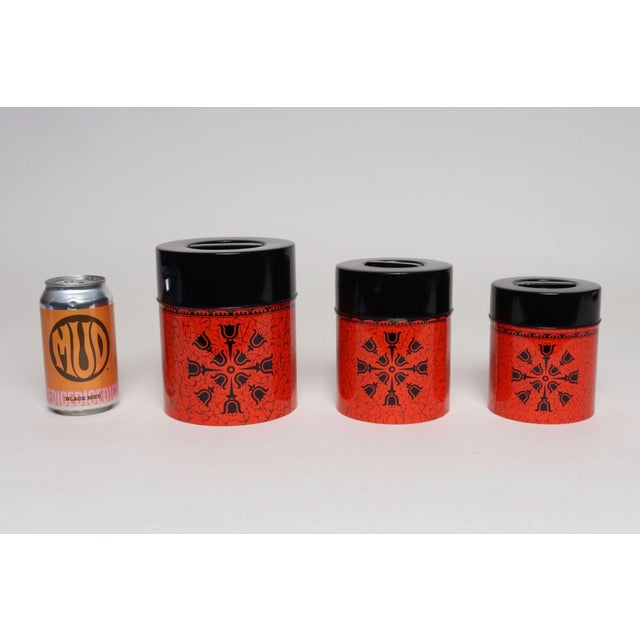 Set of Three Japanese Modern Nesting Canisters With Red and Black Floral Decoration For Sale In New York - Image 6 of 18