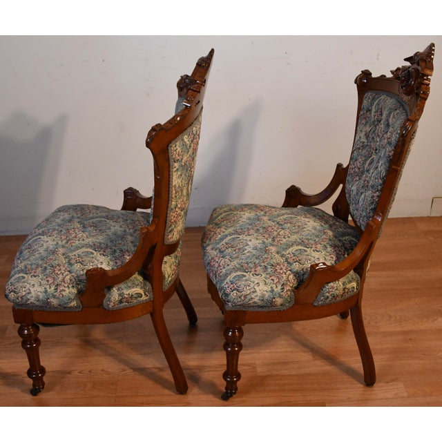 1860s Pair of Antique Victorian Carved Walnut Living Room Chairs/ Side Chairs For Sale - Image 6 of 11