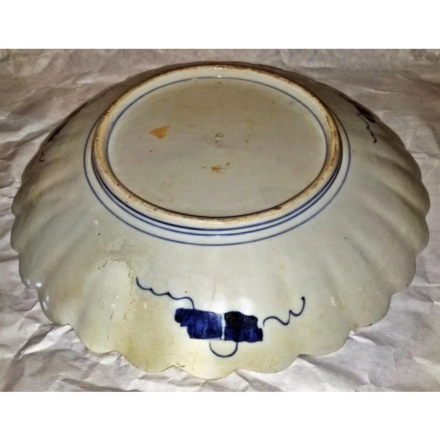 Antique Late 19th Century Japanese Imari Scalloped Charger Bowl For Sale - Image 4 of 6