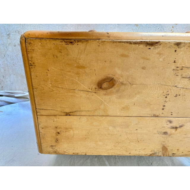 Late 19th Century English Pine Chest of Drawers For Sale - Image 10 of 12