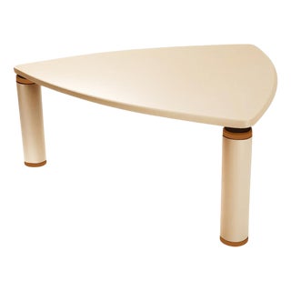 Bizarra Dining Table in Creme Lacquer by Moanne For Sale
