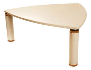 Bizarra Dining Table in Creme Lacquer by Moanne