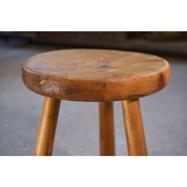 Mid-Century Pine Stool, 1960s, in Very Good conditions. Designed 1960 to 1969